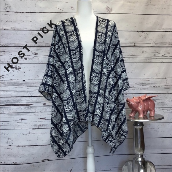 ✨✨ Host Pick ✨✨Navy and white kimono - Picture 2 of 6